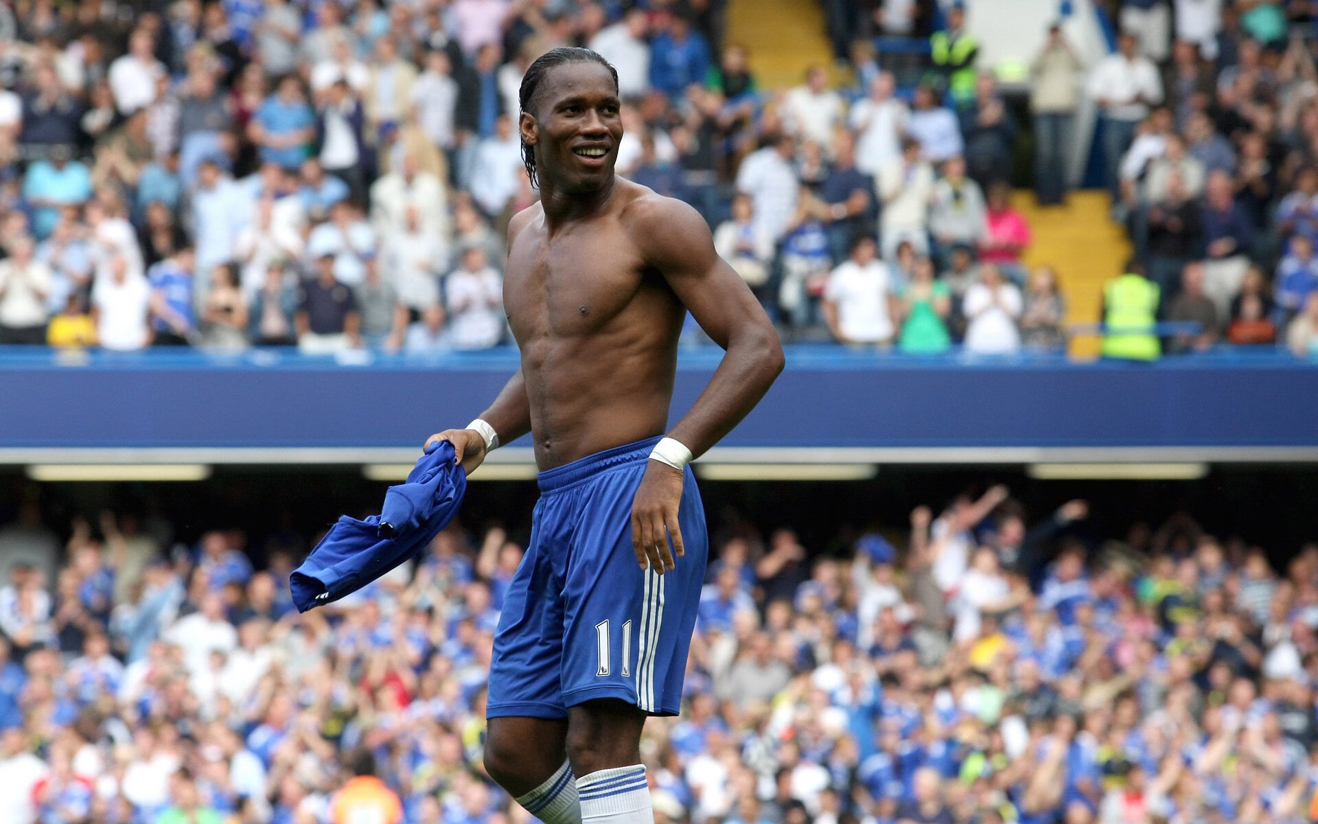 水上漂流趣味比赛,激流勇进的水上冒险,水上漂流儿童画